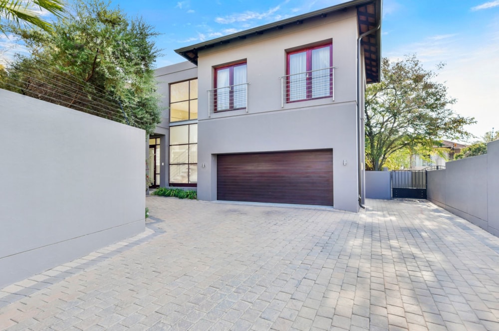 Double-storey house for sale in Broadacres - FW1747314