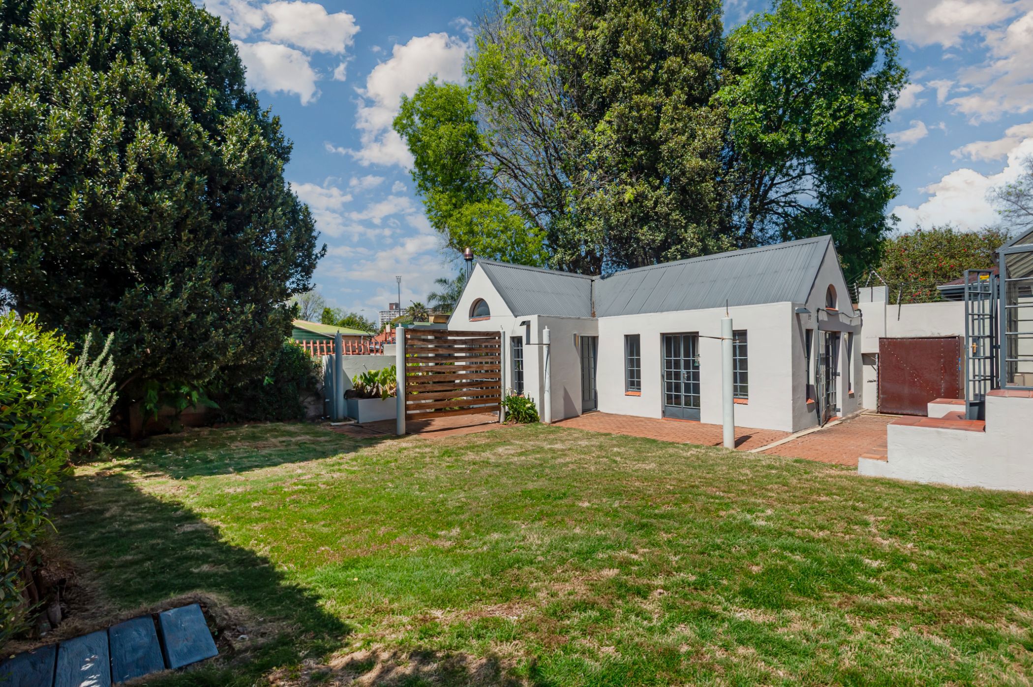 House for sale in Westdene, Johannesburg - HP1751368