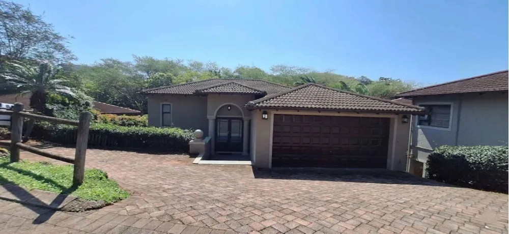 Townhouse for sale in La Lucia - 1ND1753083