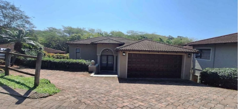 Townhouse for sale in La Lucia - 1ND1753083