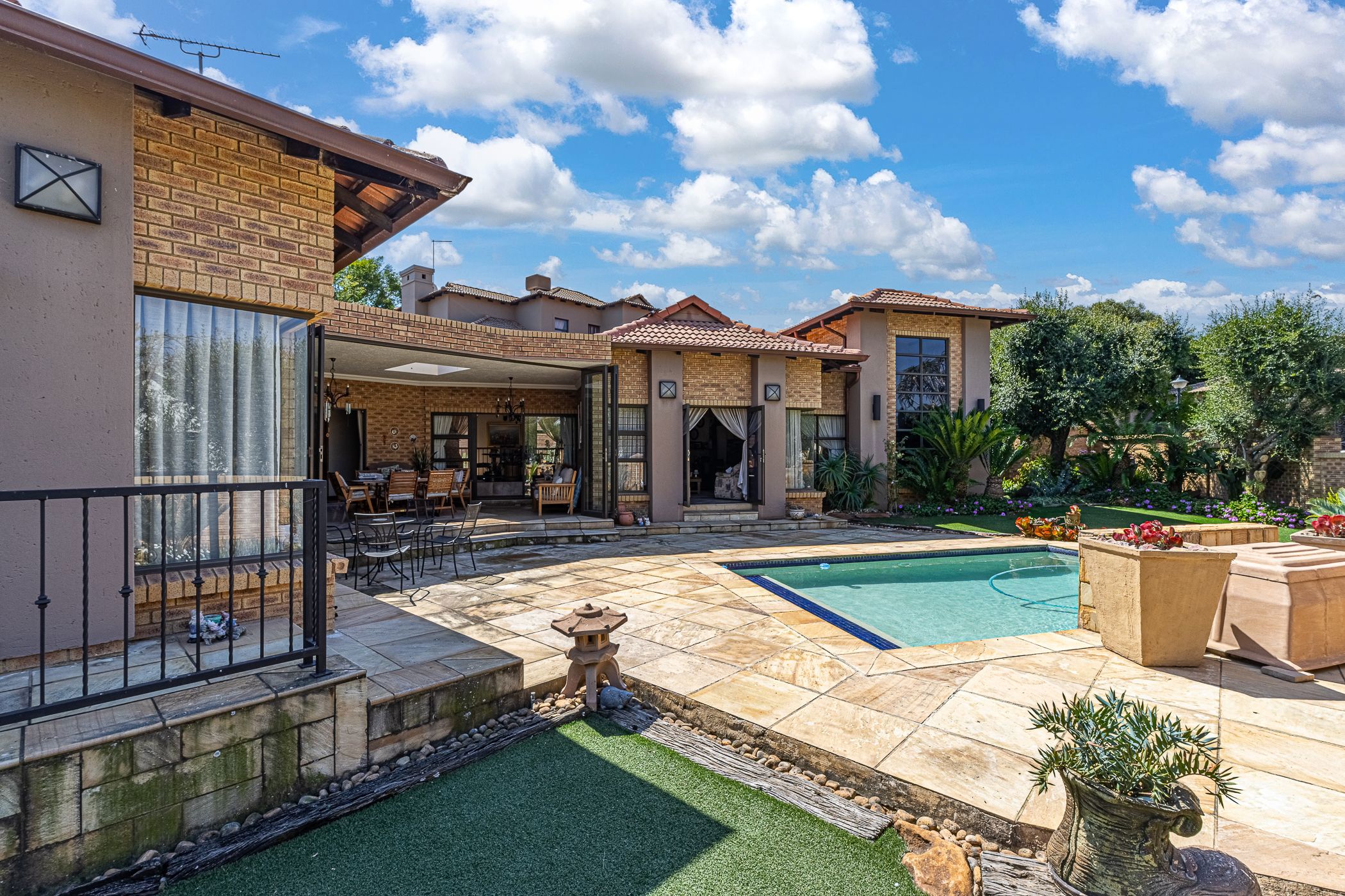 House for sale in Eagle Canyon Golf Estate - RAN1750508