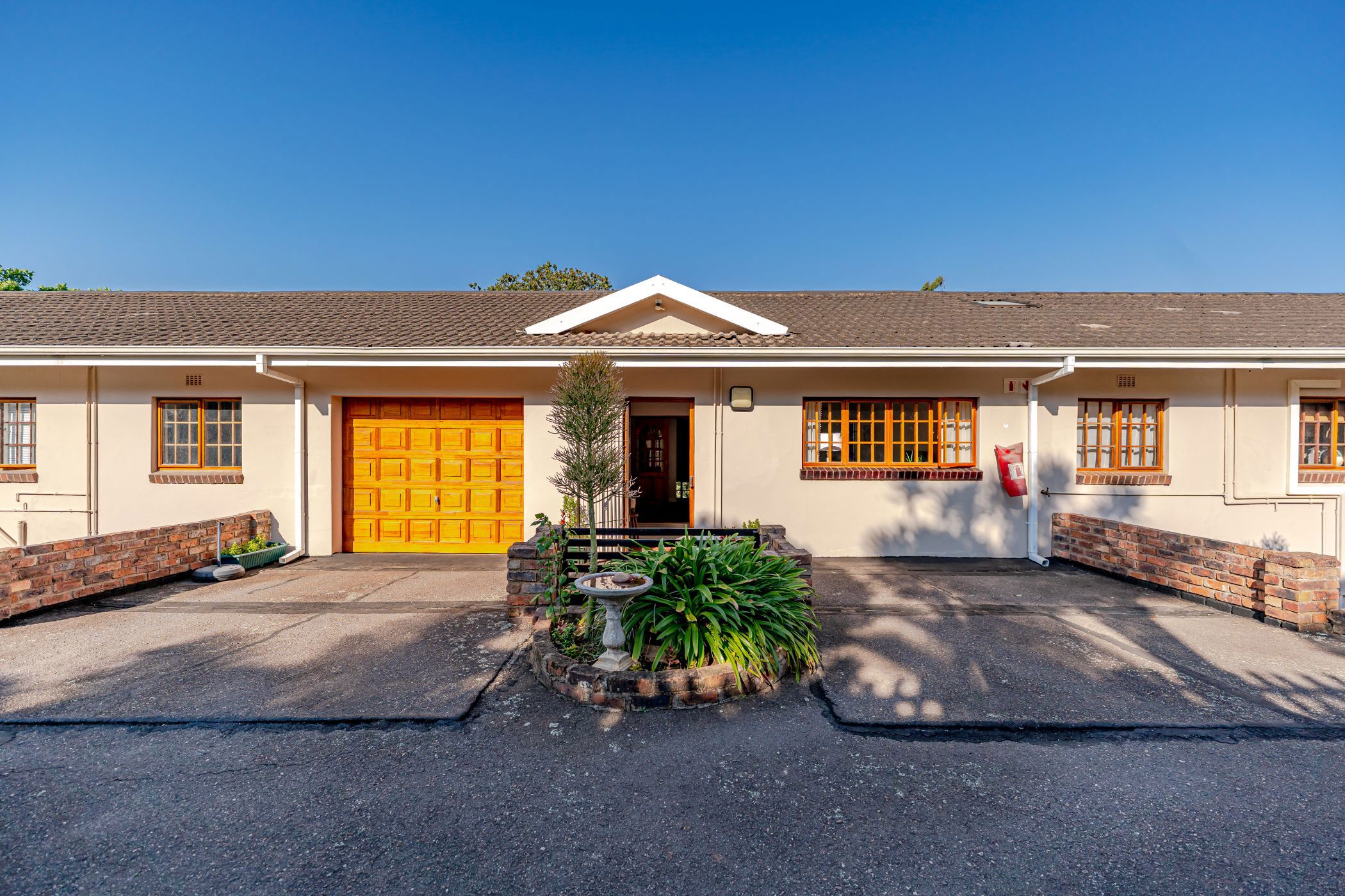 Townhouse for sale in Gillitts - 1KF1751345