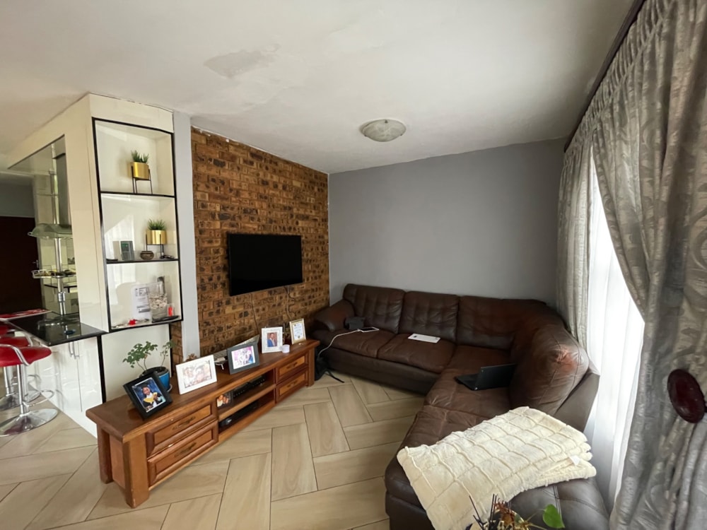 House for sale in Highveld, Centurion - CN1748251 House for sale in Highveld, Centurion - CN1748251