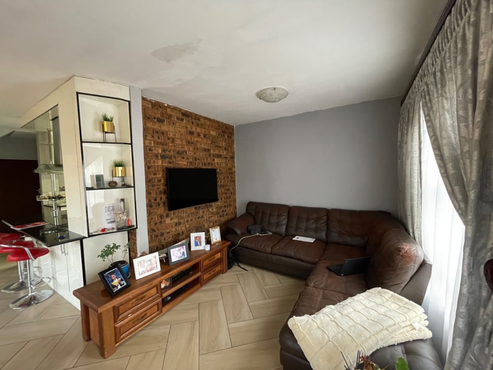 House for sale in Highveld, Centurion - CN1748251 House for sale in Highveld, Centurion - CN1748251