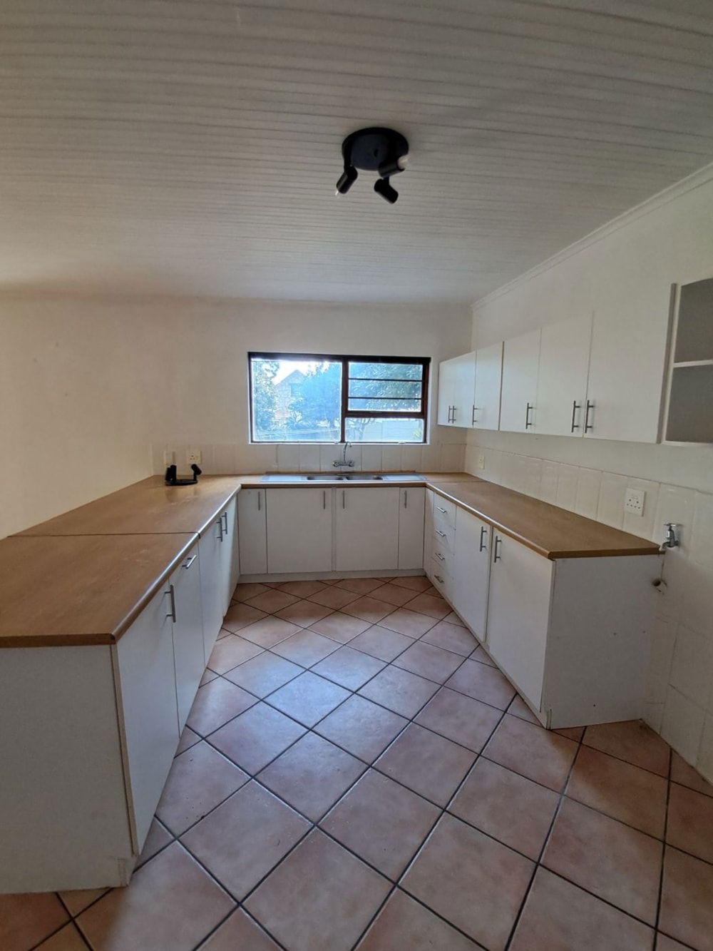 House to rent in De Kelders - 1SW1751586 House to rent in De Kelders - 1SW1751586