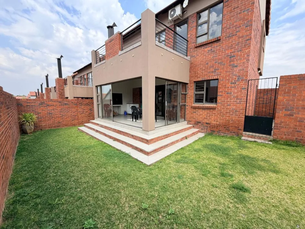 Townhouse for sale in Wild Olive Estate - 1BX1751174