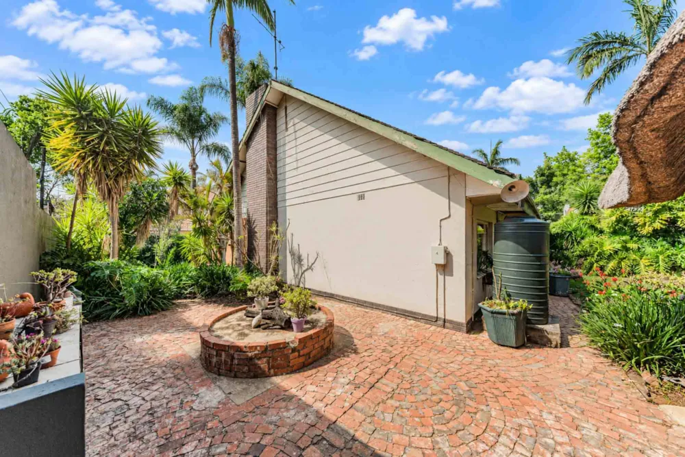House for sale in Brooklyn, Pretoria East - PT1751139 House for sale in Brooklyn, Pretoria East - PT1751139