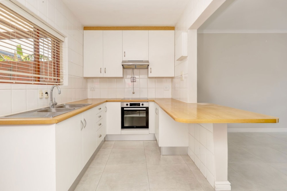 Townhouse to rent in Durbanville Central - NSL1752205