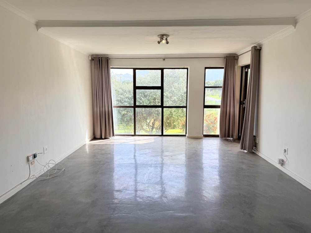 Apartment for sale in Kleinmond - KN1753267 Apartment for sale in Kleinmond - KN1753267