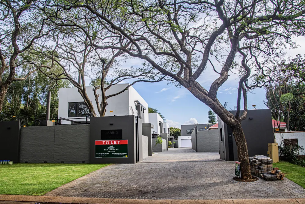 House to rent in Brooklyn, Pretoria East - PTL1754484 House to rent in Brooklyn, Pretoria East - PTL1754484