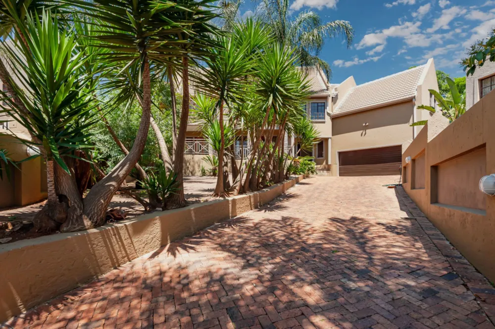 Double-storey cluster for sale in Bedfordview - BED1755623
