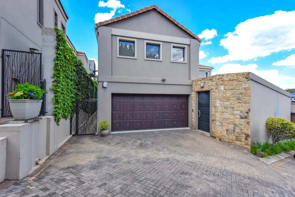 Cluster for sale in Bryanston - HP1754636