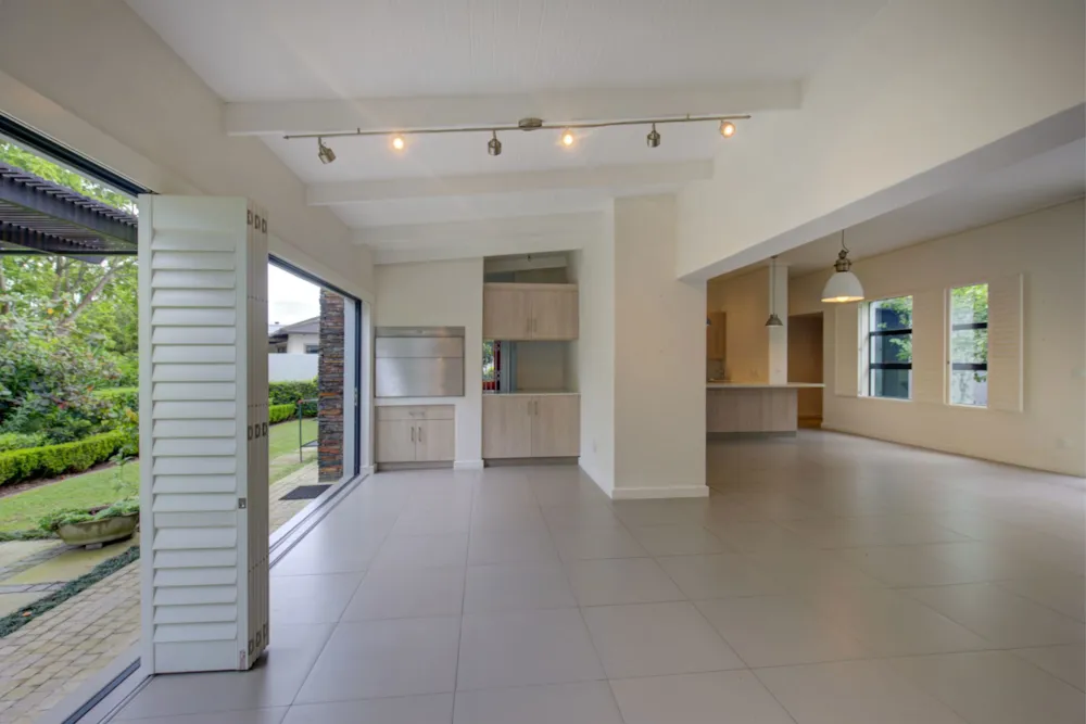 Security estate home for sale in Earl's Court - GEO1755419 Security estate home for sale in Earl's Court - GEO1755419