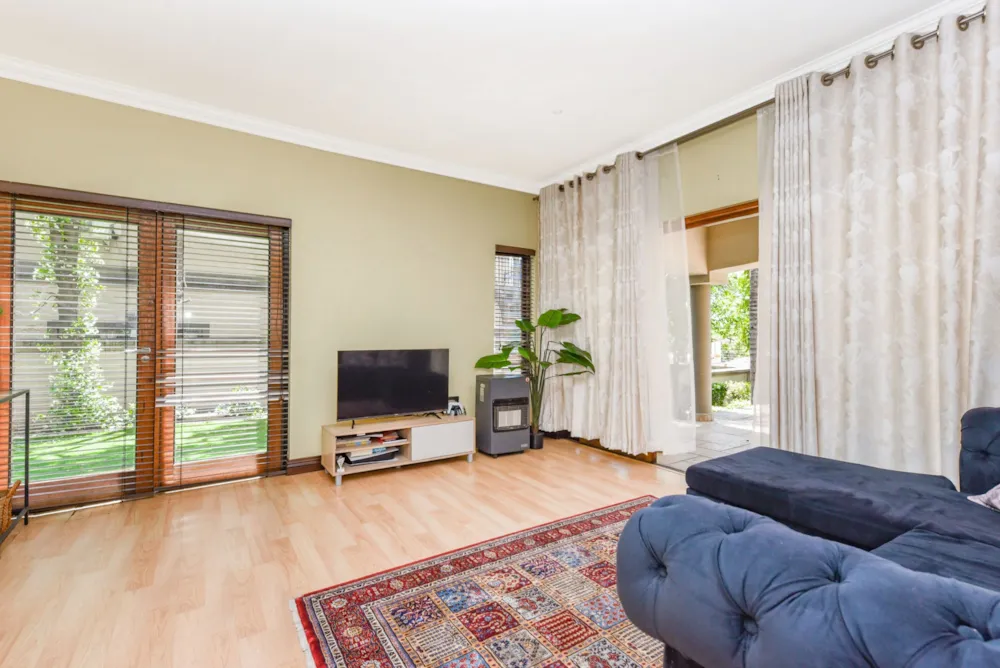 Double-storey cluster to rent in Beverley - FYL1754447 Double-storey cluster to rent in Beverley - FYL1754447