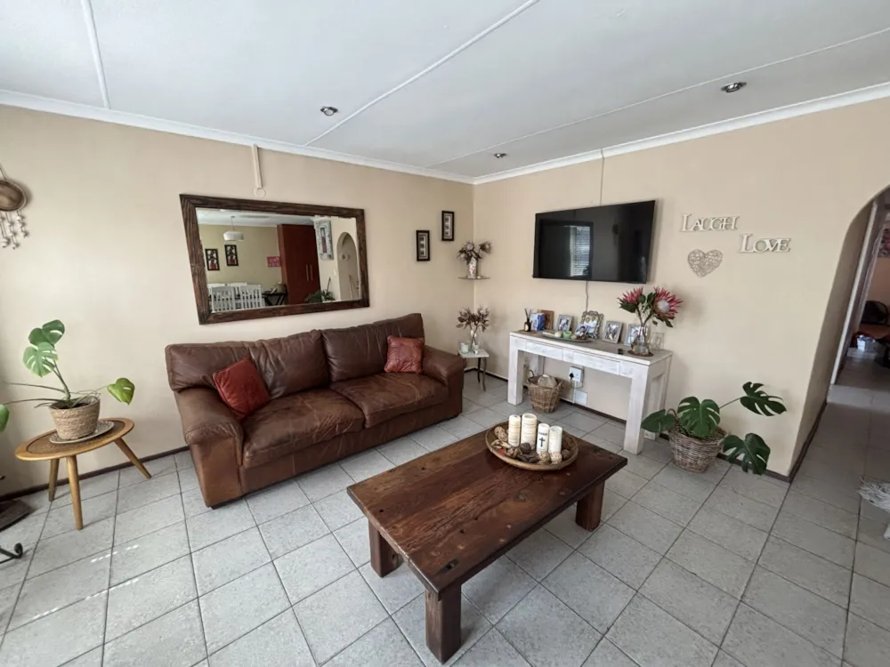 House for sale in Strandfontein, Cape Town - 1MN1754847 House for sale in Strandfontein, Cape Town - 1MN1754847
