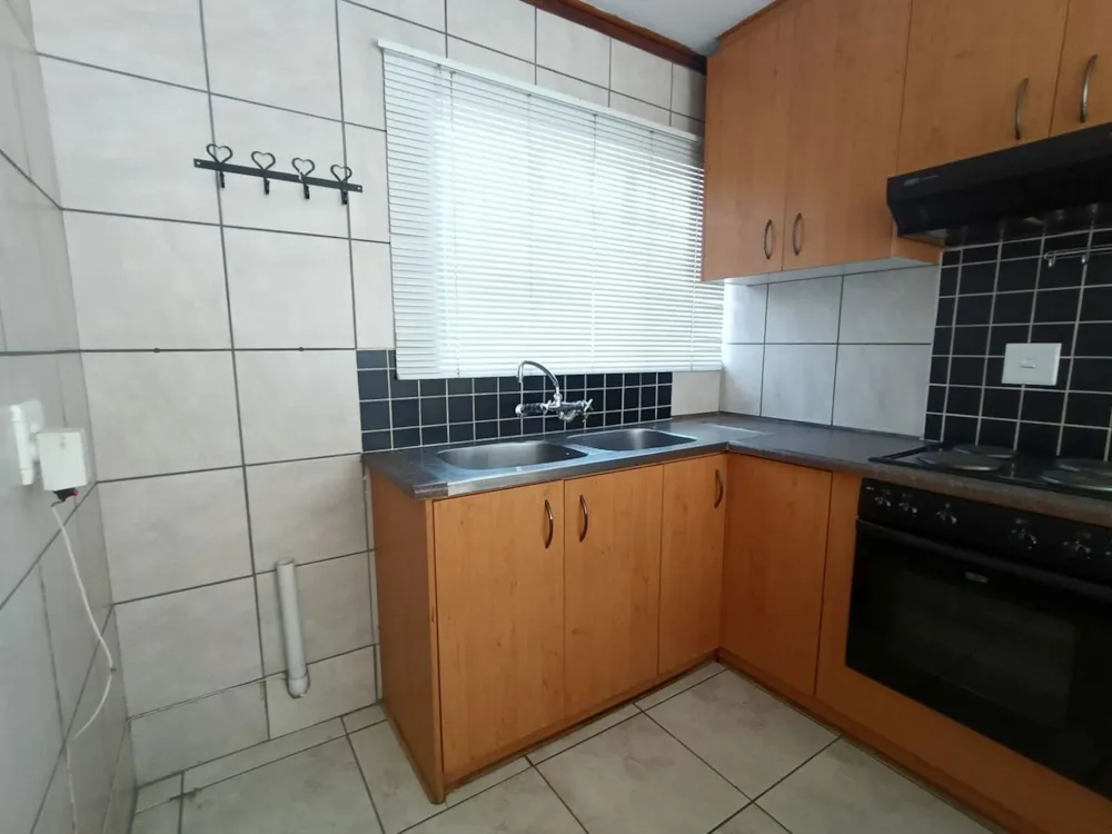 Townhouse to rent in Langenhovenpark - 1BX1754775 Townhouse to rent in Langenhovenpark - 1BX1754775