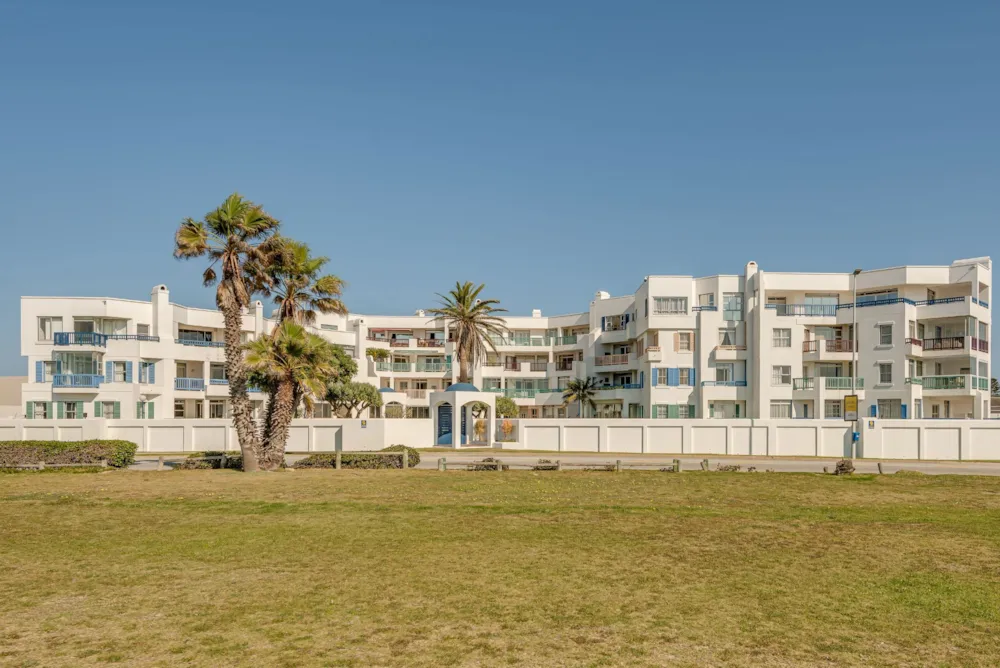 Apartment for sale in Summerstrand - 1PLZ1754767