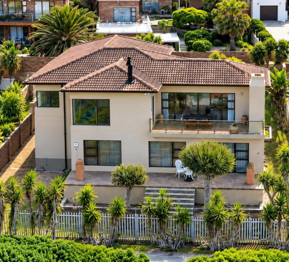 House for sale in Bluewater Bay, Port Elizabeth, Gqeberha - 1PLZ1749272 House for sale in Bluewater Bay, Port Elizabeth, Gqeberha - 1PLZ1749272