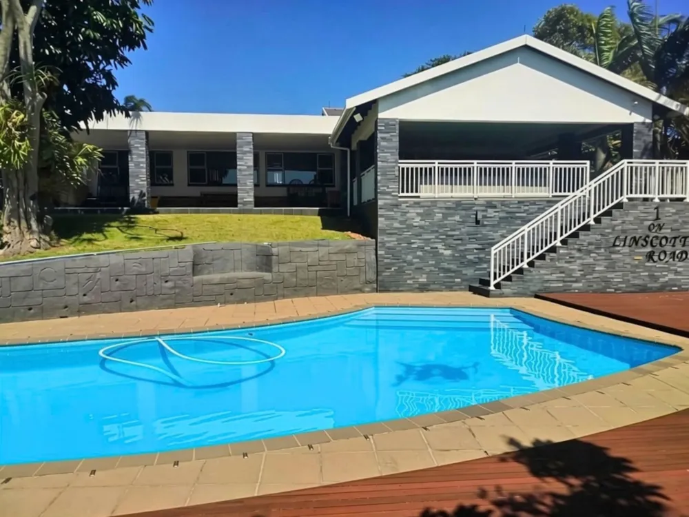 House for sale in Athlone Park - 1WB1754388 House for sale in Athlone Park - 1WB1754388