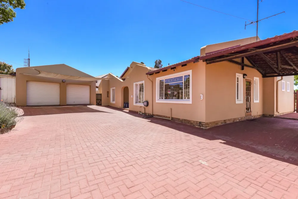 House for sale in Bloubosrand, Fourways Area - FW1755535 House for sale in Bloubosrand, Fourways Area - FW1755535