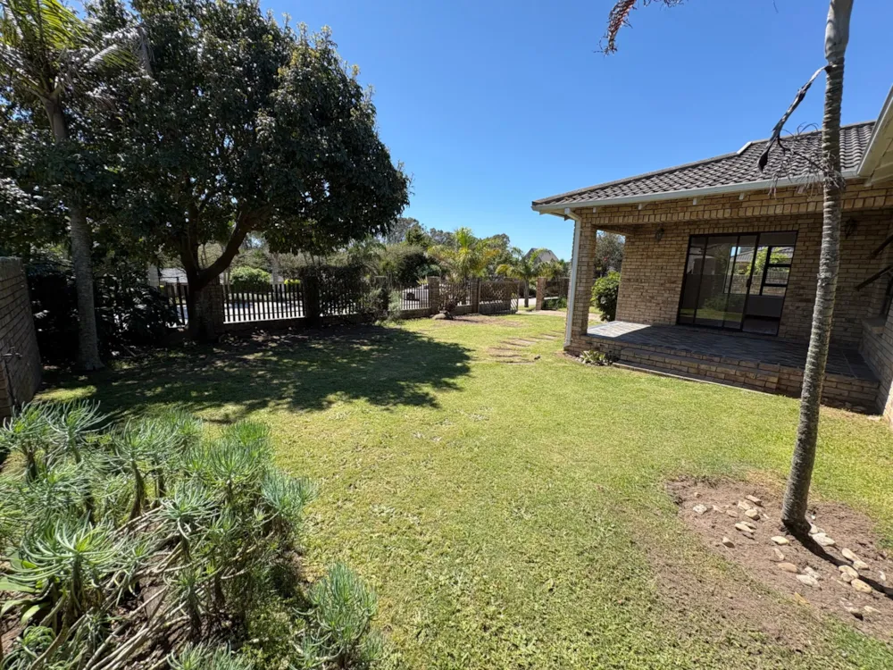 Townhouse to rent in Beverley Grove - 1PLZ1754732