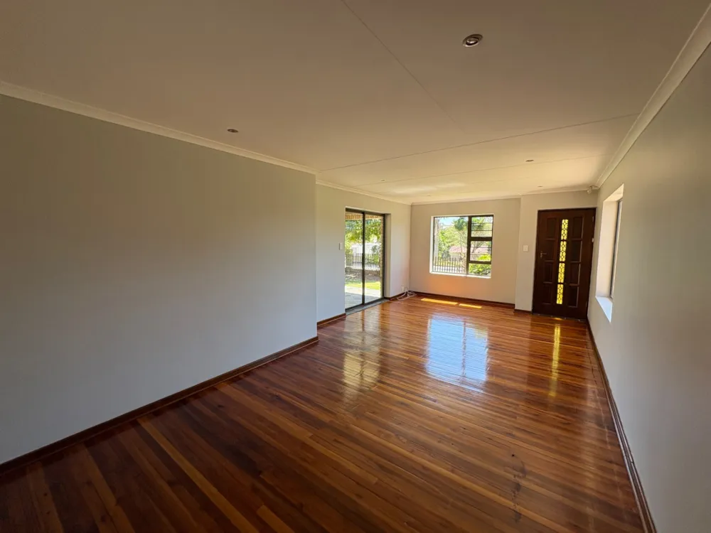 Townhouse to rent in Beverley Grove - 1PLZ1754732