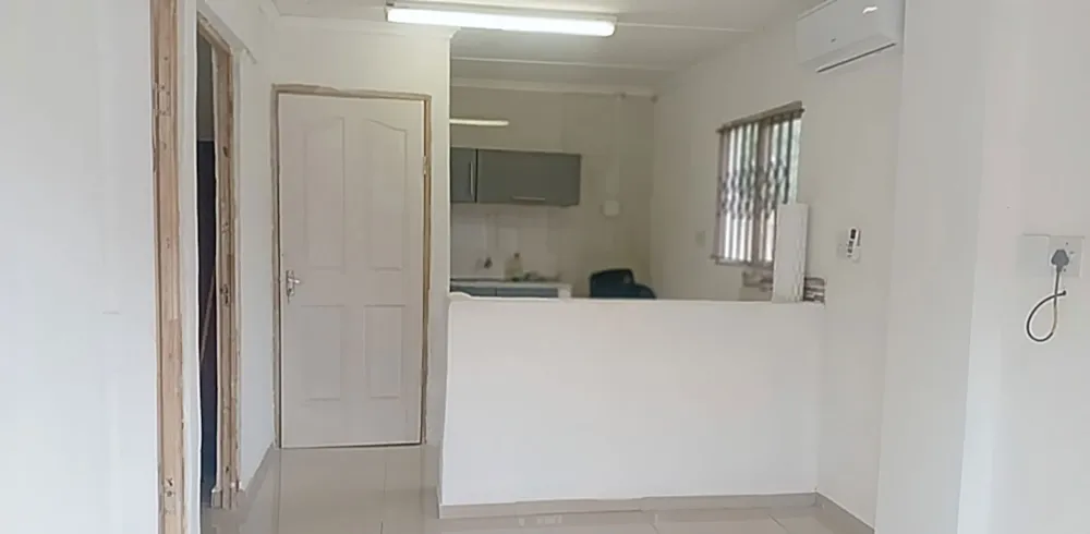 Cottage to rent in Athlone Park - 1WB1755927 Cottage to rent in Athlone Park - 1WB1755927