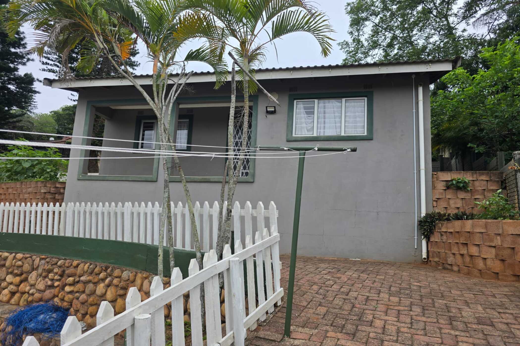Garden cottage to rent in Amanzimtoti - 1WB1754738