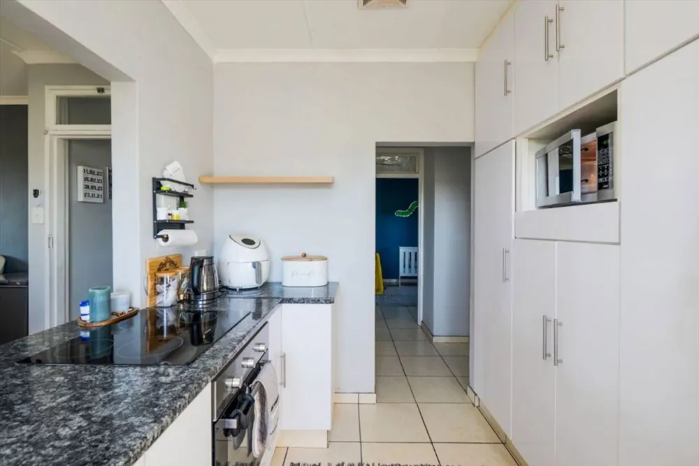 Apartment for sale in Amanzimtoti - 1WB1755116