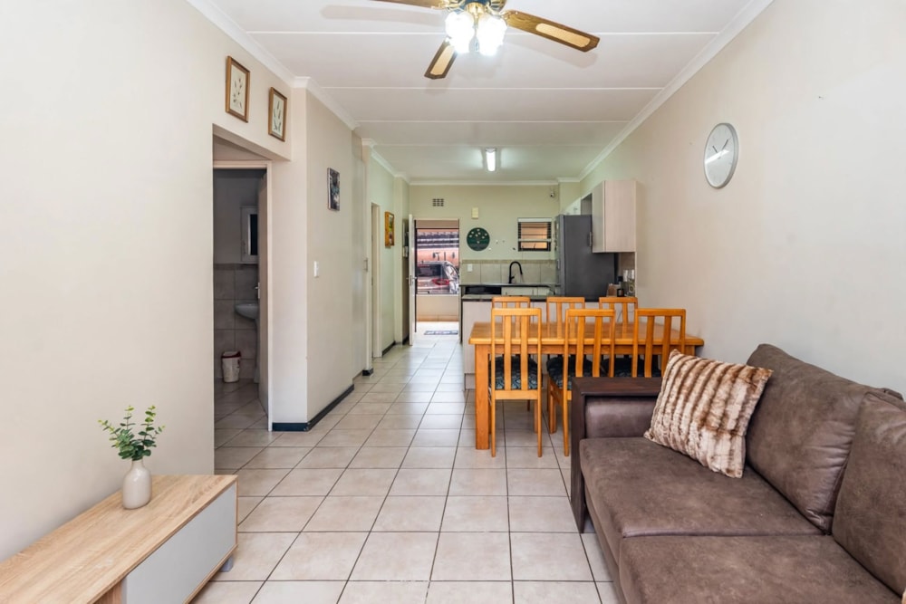 Apartment for sale in Featherbrooke Hills Retirement Village - 1KR1754273