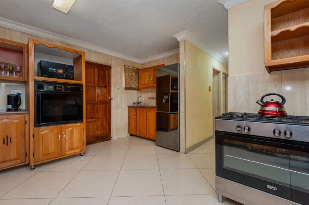 House for sale in Lenasia South - 1GV1755484