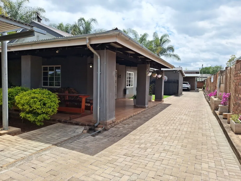 House for sale in Lydenburg (Mashishing) - 1LY1754343 House for sale in Lydenburg (Mashishing) - 1LY1754343