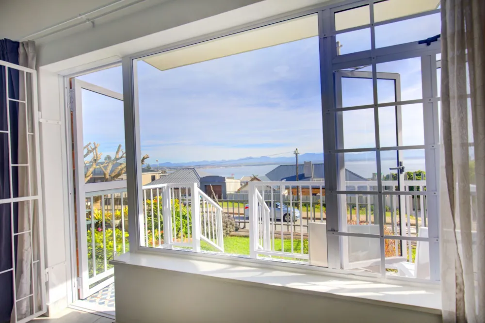 Apartment for sale in Mossel Bay Central - 1MB1755089 Apartment for sale in Mossel Bay Central - 1MB1755089