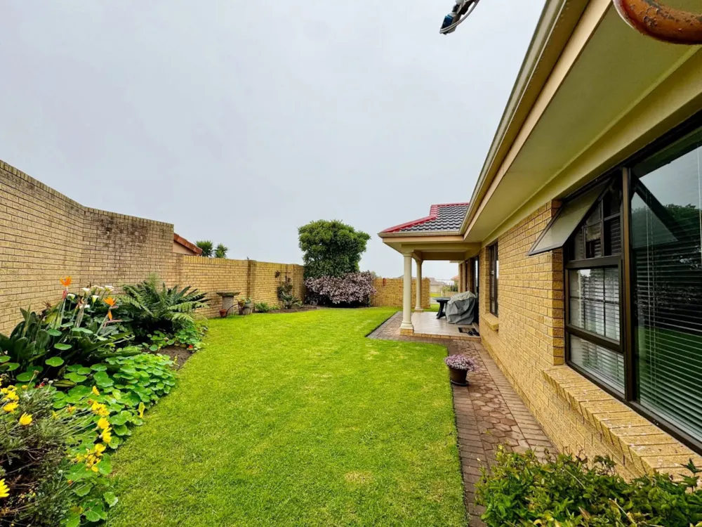 House for sale in Mossel Bay - 1MB1756997