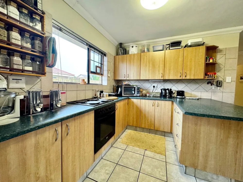 House for sale in Mossel Bay - 1MB1756997