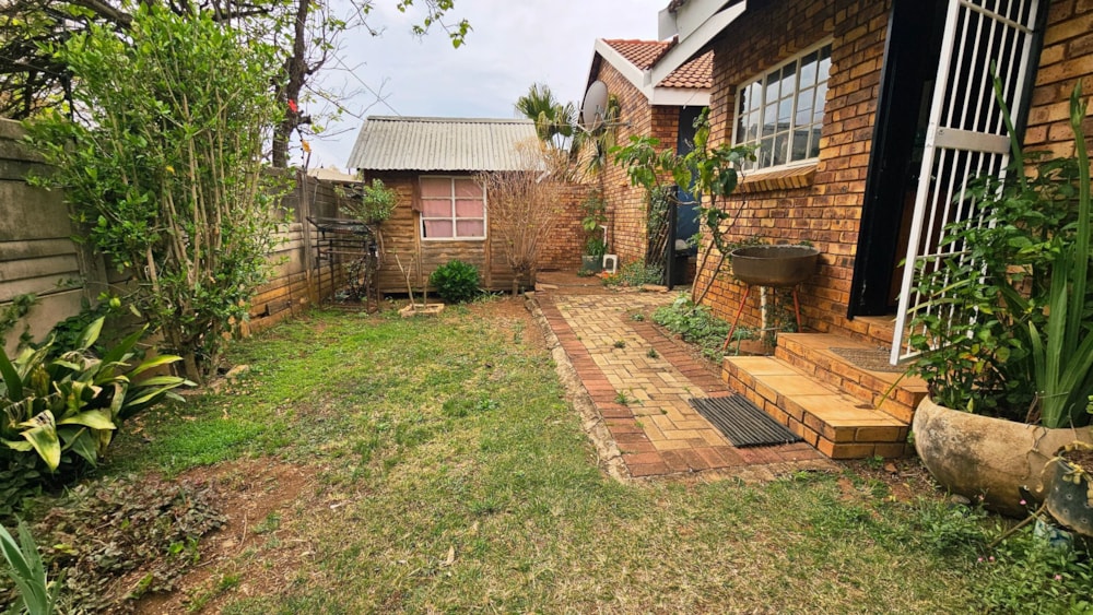 Townhouse for sale in Lydenburg (Mashishing) - 1LY1754444 Townhouse for sale in Lydenburg (Mashishing) - 1LY1754444