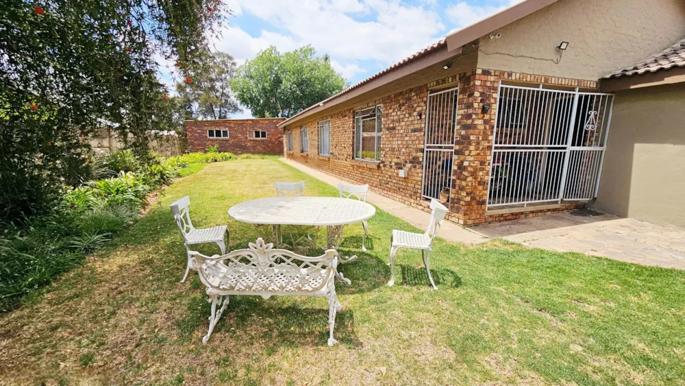 House for sale in Lydenburg (Mashishing) - 1LY1757076 House for sale in Lydenburg (Mashishing) - 1LY1757076