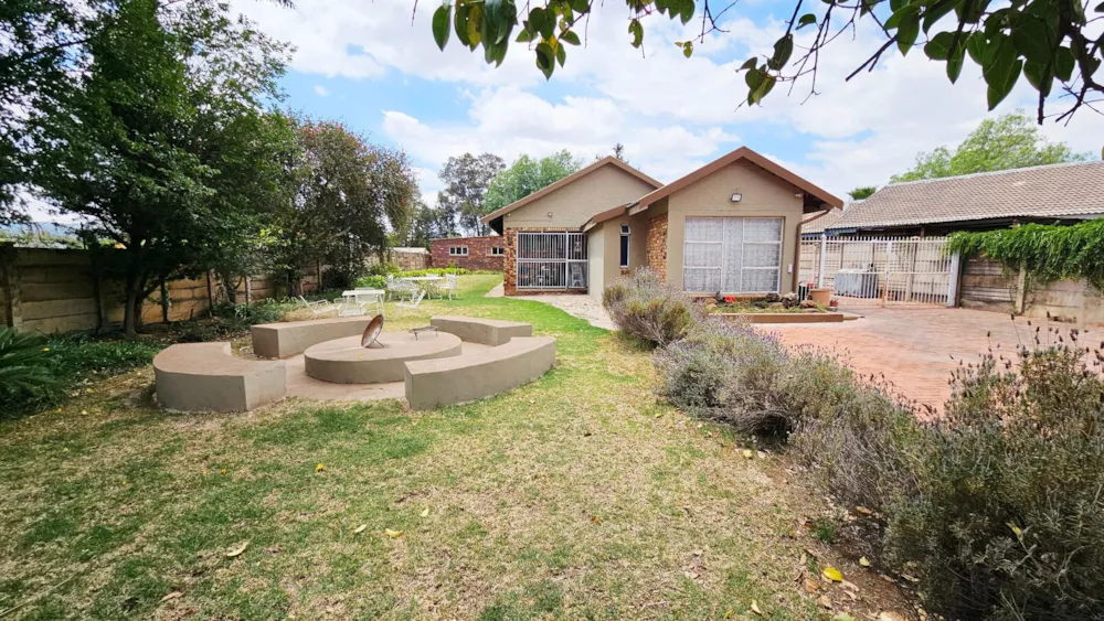 House for sale in Lydenburg (Mashishing) - 1LY1757076 House for sale in Lydenburg (Mashishing) - 1LY1757076