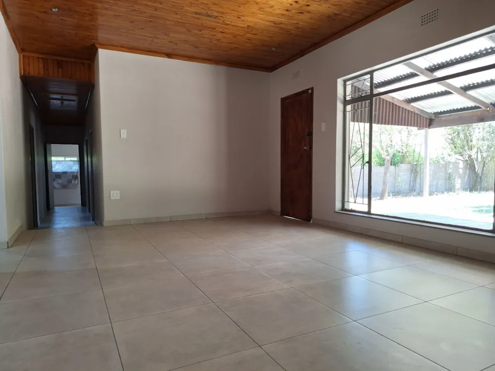 House for sale in Lydenburg (Mashishing) - 1LY1755153