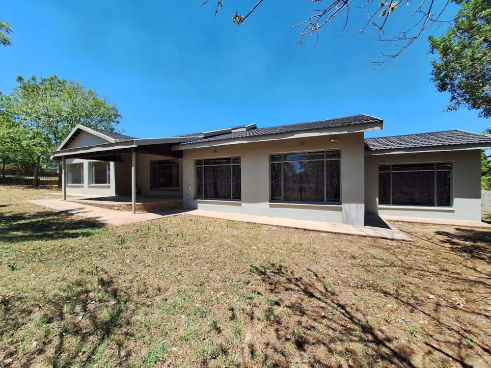 House for sale in Lydenburg (Mashishing) - 1LY1755153