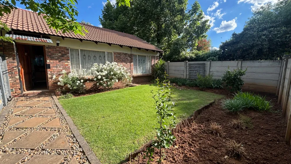 Townhouse for sale in Bayswater - 1BX1755429 Townhouse for sale in Bayswater - 1BX1755429