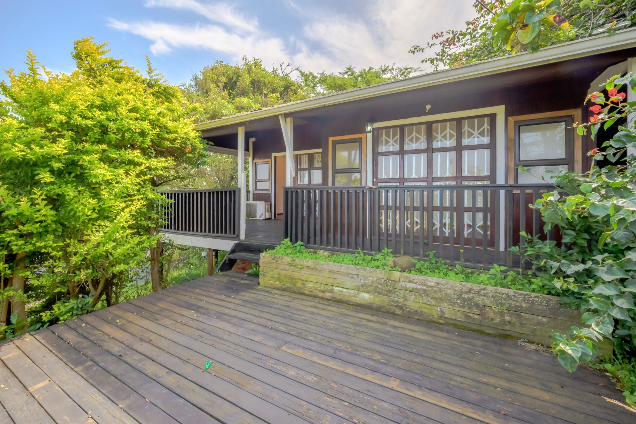 Garden cottage to rent in La Mercy - 1ND1755239