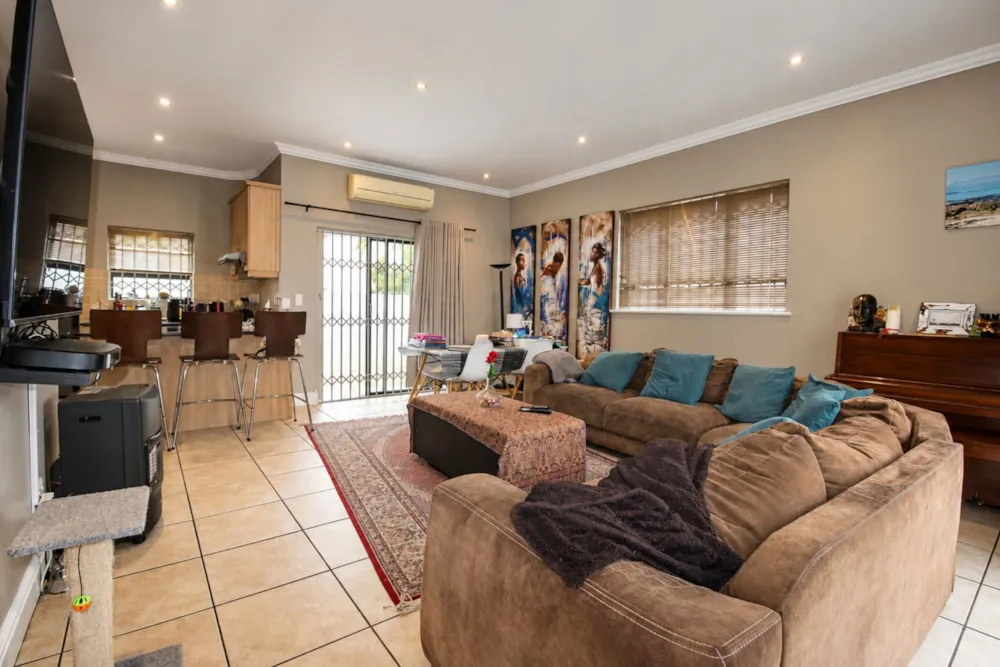 House to rent in Plattekloof - 1PLA1754850