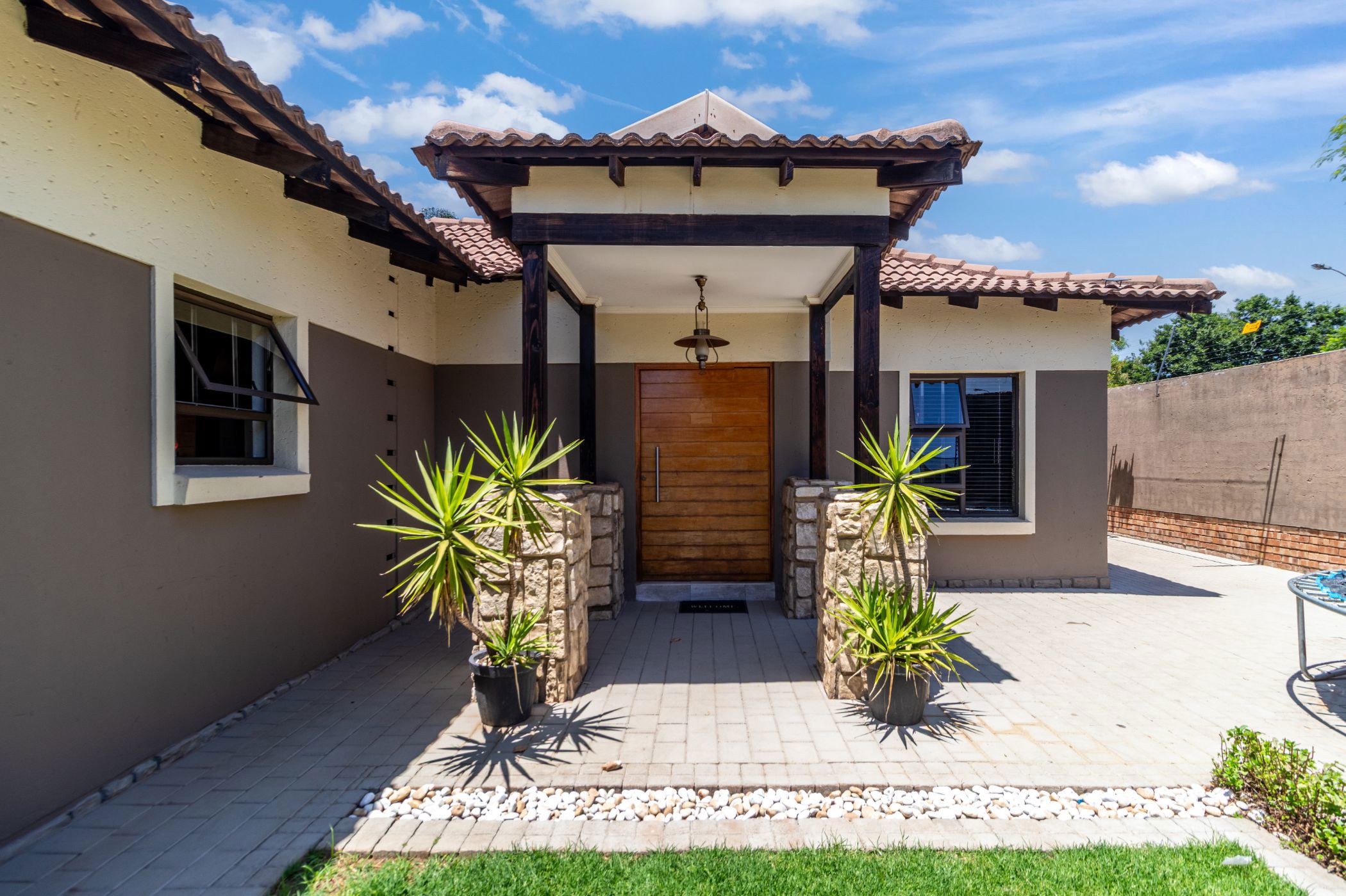 Apartment for sale in Pomona - KTP1757195