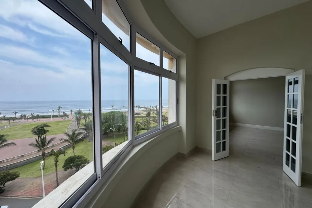 Apartment for sale in North Beach Durban - 1DBN1755475 Apartment for sale in North Beach Durban - 1DBN1755475