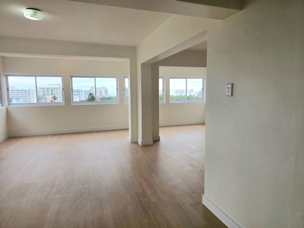 Apartment to rent in Green Point, Cape Town - ASL1754063