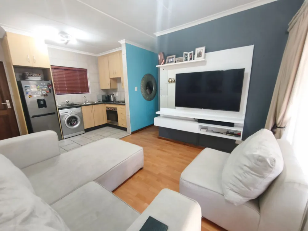 Apartment for sale in Helderwyk Estate - 1BJ1754859 Apartment for sale in Helderwyk Estate - 1BJ1754859