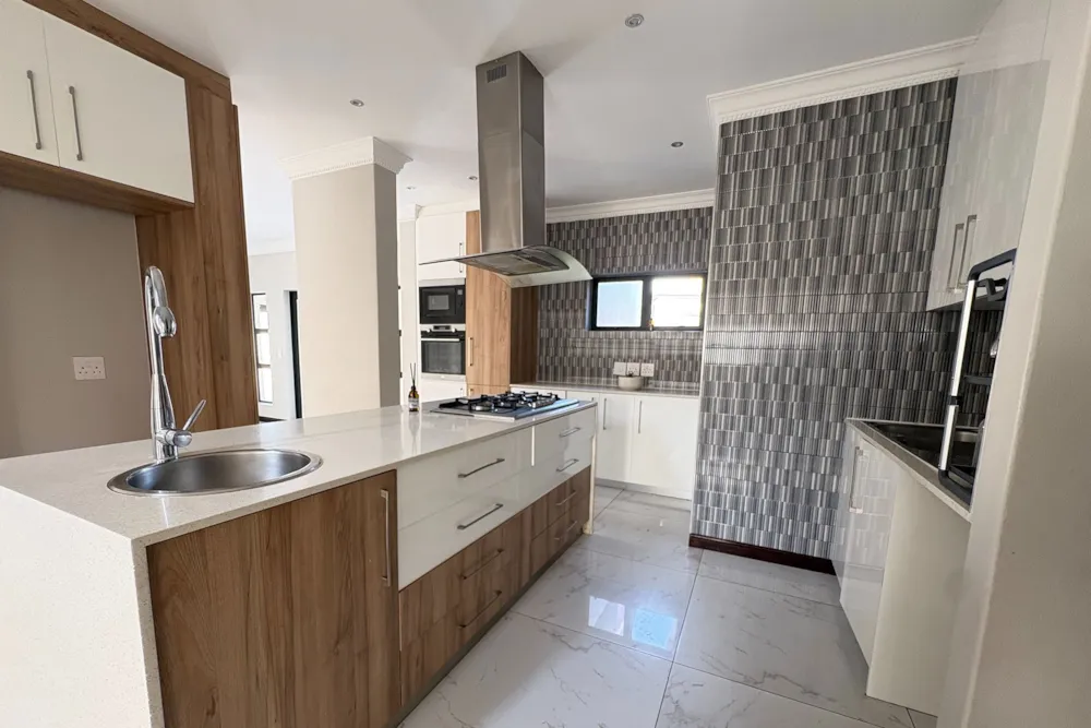 Double-storey house for sale in Parklands North - 1TV1754084 Double-storey house for sale in Parklands North - 1TV1754084