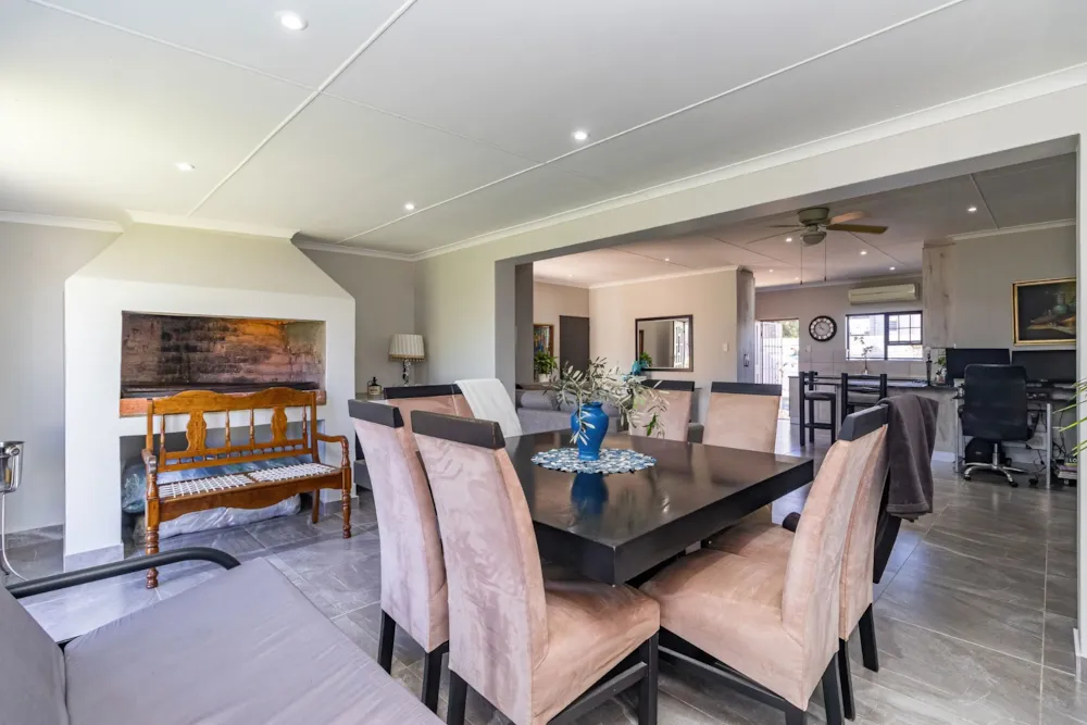 House for sale in Oudtshoorn South - 1OU1754939 House for sale in Oudtshoorn South - 1OU1754939