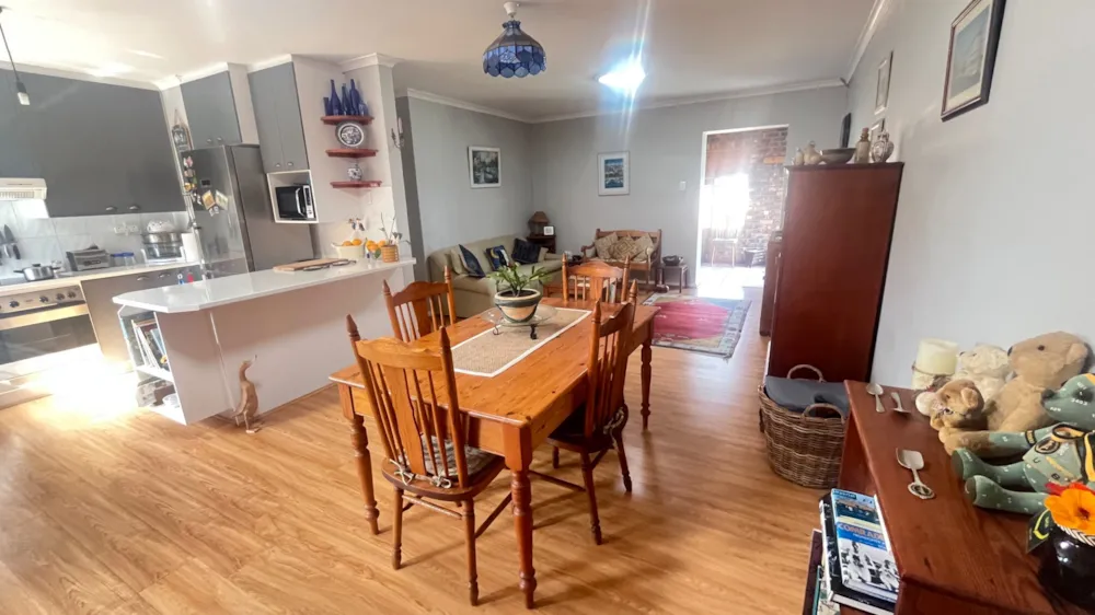 Townhouse for sale in Ou Dorp - 1JF1755571 Townhouse for sale in Ou Dorp - 1JF1755571